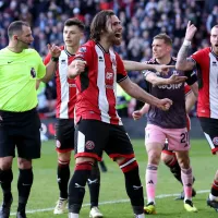 ¡Brereton figura! Dos goles y una asistencia del chileno en el empate del Sheffield ante el Fulham