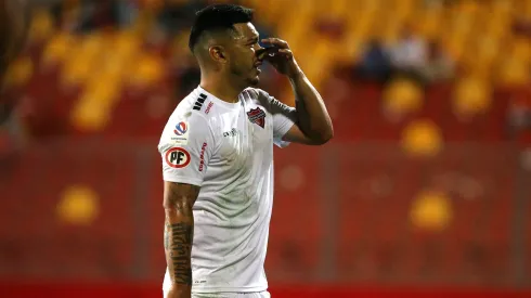 Lorenzo Reyes se retiró con polémica tras ser expulsado ante U. Española