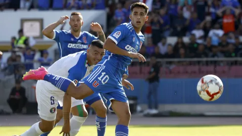 Lucas Assadi casi no ha sumado minutos en la U de Gustavo Álvarez.