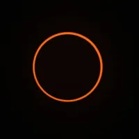 Eclipse Solar de abril: Descubre cómo afectará a cada uno de los signos del zodiaco