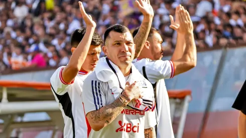 Medel no descartó para nada vestir la camiseta de Colo Colo a futuro.