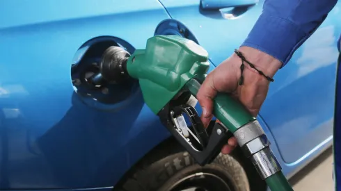 Revisa cuándo hay variación del precio de la bencina.