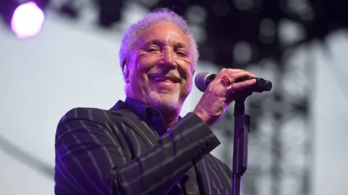 ¿A qué hora es el show de Tom Jones en Santiago?