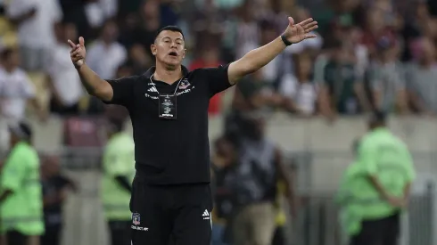 Almirón empieza a tomar decisiones en Colo Colo.