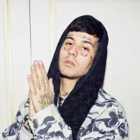 ¿Duki a Chile? Cantante publica coordenadas que revelan dónde se presentará en Santiago