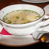 ¿Cómo hacer consomé de pollo? Receta sencilla y rápida para los días fríos