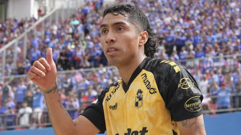 Luciano Cabral jugó un buen partido ante la U.