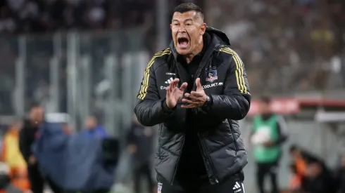 Jorge Almirón empieza a depurar el plantel de Colo Colo.