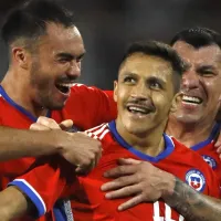 La Ligue 1 junta a Alexis Sánchez con Gabriel Suazo para saludar a Colo Colo por el aniversario