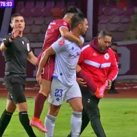 Momento Chilean Championship: Jugador lesionado de La Serena es sacado al apa ante falta de camilla