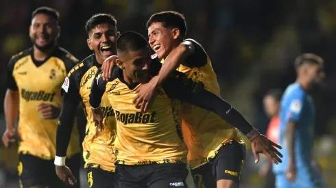 Coquimbo Unido enfrenta a Racing.