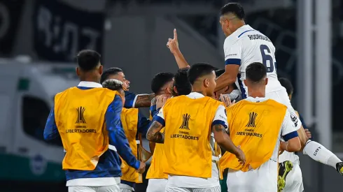 Los jugadores de Talleres, a puro festejo.