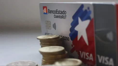 Tarjeta tiene un límite de dinero en el saldo.