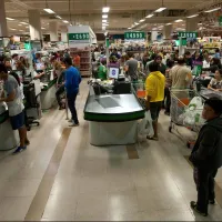 ¿A qué hora cierran los supermercados? Cuáles son los horarios hoy martes 30 de abril