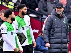 Jürgen Kloop comparte la pipa de la paz con Salah