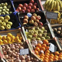 ¿Qué frutas y verduras que no puedes comer antes de dormir?