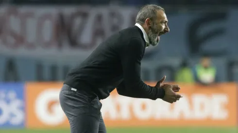 El DT de O'Higgins quedó con un pie fuera de Rancagua