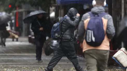 Lluvia en Santiago (7 de mayo 2024)