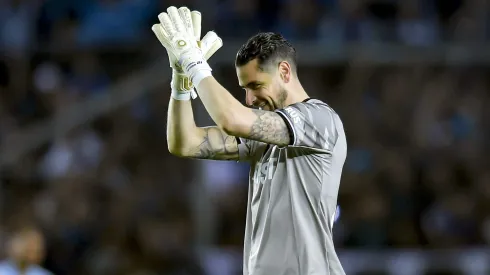 A Gabriel Arias lo molestaron en el partido de Racing ante Belgrano.