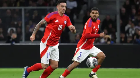 Rodrigo Echeverría en acción ante Francia.