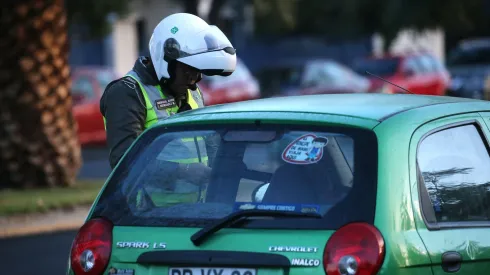¿Qué autos no pueden circular hoy jueves 16 de mayo?