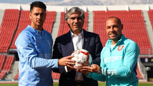 Universidad de Chile y Universidad Católica se vuelven a ver las caras en un nuevo Clásico Universitario en el Estadio Nacional.