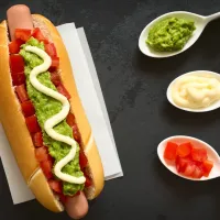 Día del Completo 2024: Locales adelantan promociones para celebrar al ícono de la gastronomía chilena