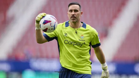 Bravo define su futuro y no se descarta el retorno a Chile