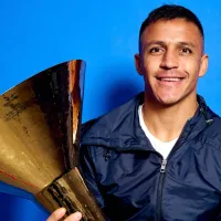 Fotos, ovación y más: Alexis Sánchez se roba la película en los festejos del título del Inter