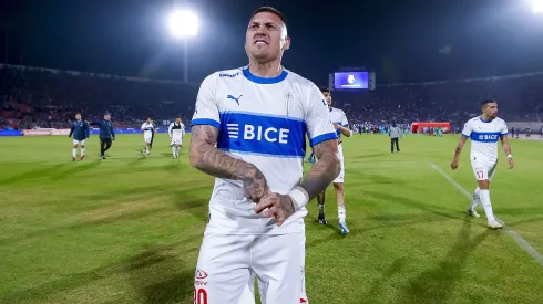 Nicolás Castillo tendrá que dar explicaciones por sus gestos en el Clásico Universitario.