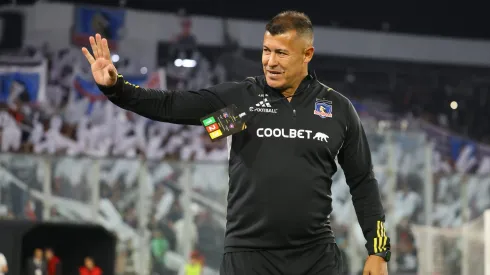 Jorge Almirón se juega tres partidos que pueden dejarlo bien o muy mal parado en Colo Colo.