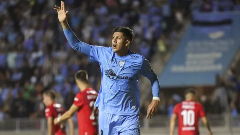 Steffan Pino es tentado desde el fútbol argentino.