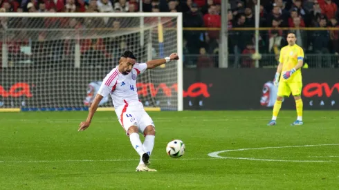 Mauricio Isla se acerca al Monumental