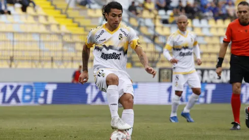 Luciano Cabral es tentado por Colo Colo.