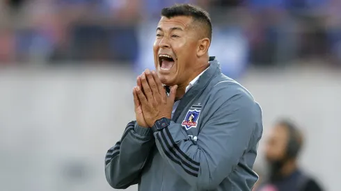 Almirón tendrá su prueba de fuego en la Libertadores