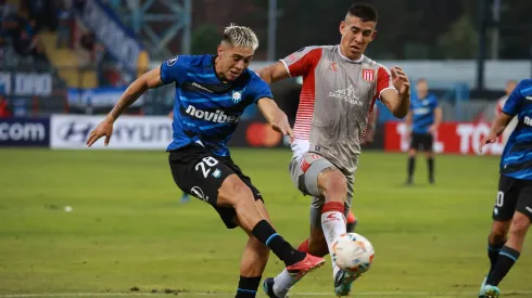 Huachipato lucha por mantener el segundo lugar.