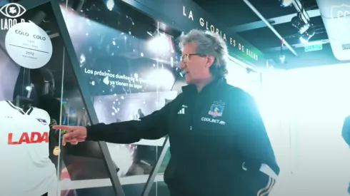 Daniel Morón se molestó con camiseta falsa en el Museo de la Conmebol.