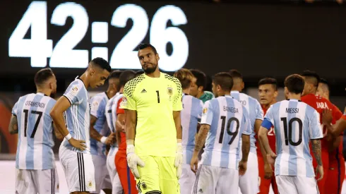 Sergio Romero sufrió ante Chile en la edición 2015 de la Copa América y en la Copa América Centenario, al año siguiente.