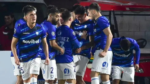 Huachipato es segundo en el grupo C.