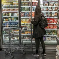 ¿A qué hora cierran los supermercados hoy sábado 8 de junio previo a las primarias?