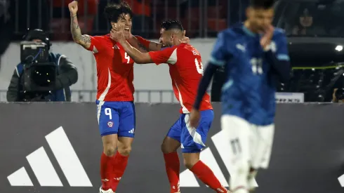 Víctor Dávila celebrando el gol que le hizo a Paraguay.