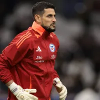 Johnny Herrera lapidario con Gabriel Arias y pide nuevo arquero en la Roja: “No le hace bien la selección”