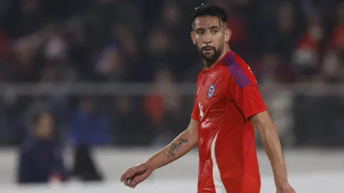 En Colo Colo le abren las puertas a Mauricio Isla