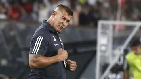 Almirón pidió "acelerar" por los refuerzos de Colo Colo