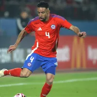 Antes de viajar con la Roja: Mauricio Isla renueva la fe en el Santuario de Santa Teresa de Los Andes