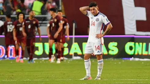 Víctor Méndez enfrenta una demanda por paternidad