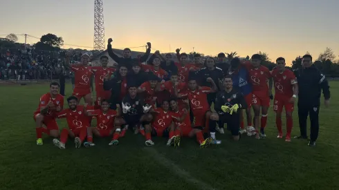 Colegio Quillón se mide ante Colo Colo.