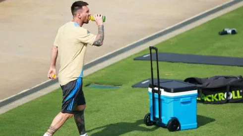 Lionel Messi encabeza la práctica de Argentina.