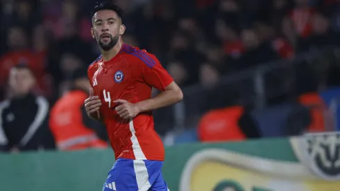 Mauricio Isla negocia con Colo Colo.