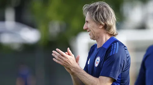 Ricardo Gareca en la última práctica de la Roja.